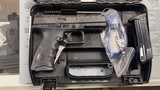 BERETTA APX - 3 of 3