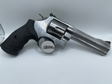 SMITH & WESSON 629 CLASSIC 5 - 2 of 2