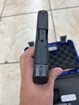 SMITH & WESSON M&P 40C - 4 of 4