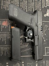 GLOCK 17Gen 5 - 2 of 3
