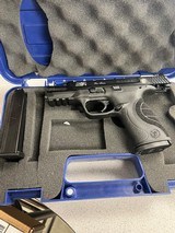 SMITH & WESSON M&P9 - 1 of 1