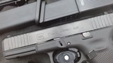 GLOCK 17 GEN 5 - 2 of 5