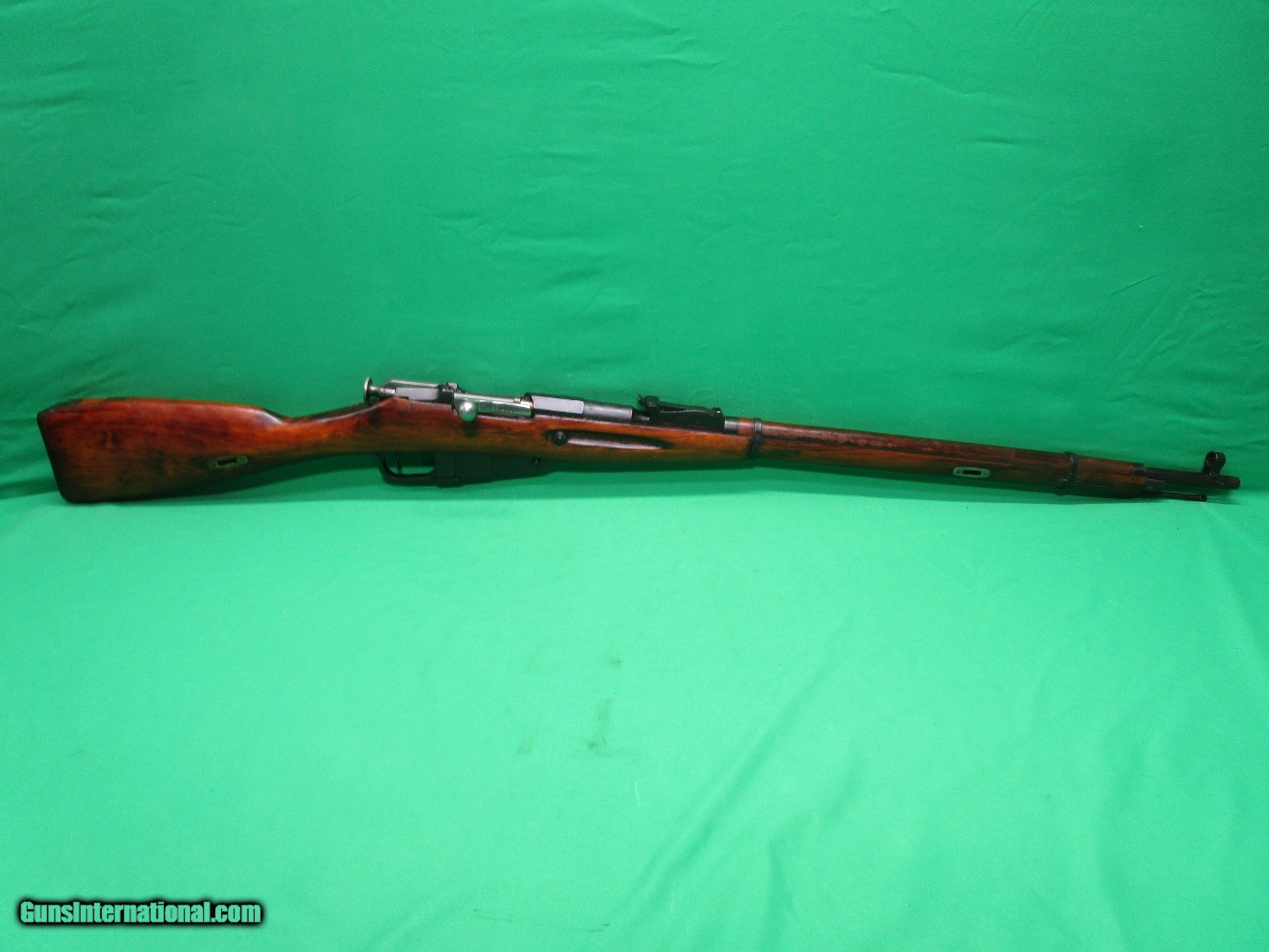RUSSIAN SERVICE PISTOLS AND RIFLES M91/30