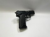 HECKLER & KOCH USP - 4 of 4