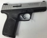 SMITH & WESSON 223400 SD40 VE 40 S&W 4 14+1 - 2 of 3