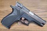 SMITH & WESSON MODEL 3904 - 6 of 7