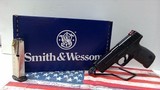 SMITH & WESSON SD40 - 1 of 7