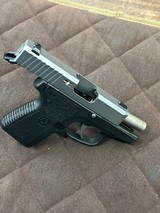 KAHR CW380 - 3 of 4