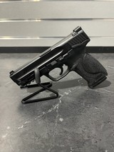 SMITH & WESSON M&P9 - 2 of 3