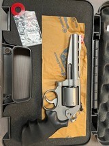 SMITH & WESSON PERFORMANCE CENTER 686 PLUS - 3 of 3