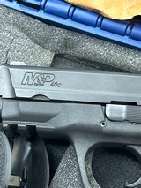 SMITH & WESSON M&P 40c - 3 of 4