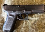 GLOCK 17 Gen 5 9MM LUGER (9X19 PARA) - 1 of 5