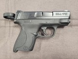 SMITH & WESSON M&P40 SHIELD .40 S&W - 1 of 3