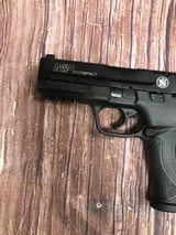 SMITH & WESSON M&P22 COMPACT - 4 of 6