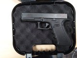 GLOCK 22 G22 GEN 4 .40 (Night Sights) POLICE TRADE IN - 2 of 3