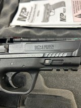 SMITH & WESSON M&P 9 M2.0 - 2 of 5