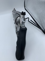 SMITH & WESSON 460 V - 2 of 7