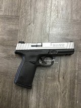 SMITH & WESSON SD9VE - 1 of 4