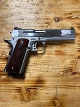 SMITH & WESSON SW1911 E SERIES - 2 of 3