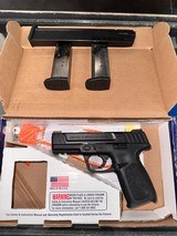 SMITH & WESSON SD40 - 1 of 4