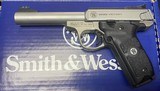 SMITH & WESSON SW22 VICTORY - 2 of 4