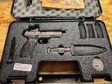 SMITH & WESSON MP M2.0 Spec Series - 1 of 4 SMITH & WESSON MP M2.0 Spec Series - 1 of 4