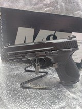 SMITH & WESSON M&P 9 M2.0 - 2 of 6