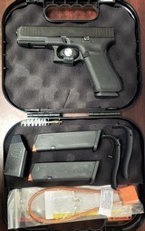 GLOCK 17
Gen 5 - 1 of 4