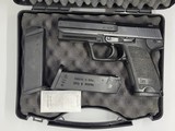 HECKLER & KOCH USP - 1 of 6