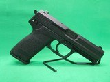HECKLER & KOCH USP - 1 of 7