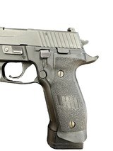 SIG SAUER P226 - 3 of 5