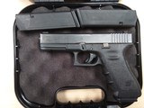 GLOCK Glock 22 Gen 3 LE trade .40 S&W - 2 of 3