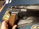 BROWNING Belgian Hi-Power 1977 - 2 of 7