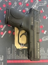 SMITH & WESSON M&P40 COMPACT - 1 of 1