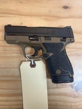 SMITH & WESSON M&P9 SHIELD - 2 of 3