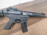 SMITH & WESSON M&P 15-22 - 4 of 5