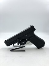 GLOCK 17 GEN 5 - 2 of 5