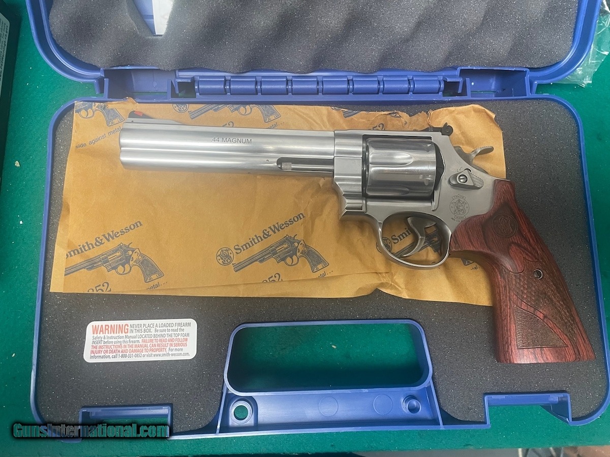 SMITH & WESSON 629 DELUXE