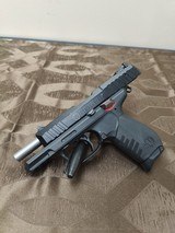 RUGER SR22 .22 LR - 6 of 7