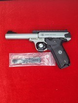 SMITH & WESSON SW22 VICTORY - 1 of 5