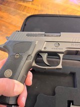 SIG SAUER P226 LEGION - 4 of 6