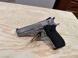 SMITH & WESSON 5906 - 3 of 5