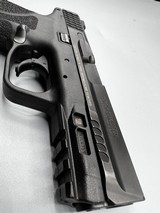 SMITH & WESSON M&P9M2.0 - 5 of 6