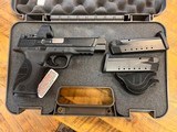 SMITH & WESSON M&P 40 PC PORTED W/Trijicon SRO .40 S&W - 3 of 7