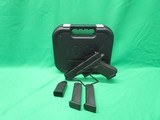 GLOCK 17 GEN5 - 1 of 5
