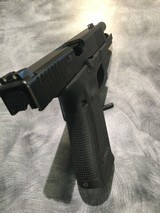 GLOCK 17
Gen 5 - 4 of 4