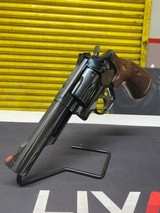 SMITH & WESSON 19-9 COMBAT MAGNUM - 1 of 6