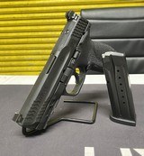 SMITH & WESSON M&P 9 M2.0 - 1 of 7