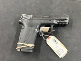 SMITH & WESSON 380 Shield EZ M2.0 - 1 of 4