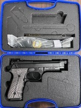 EAA REGARD MC - 1 of 3